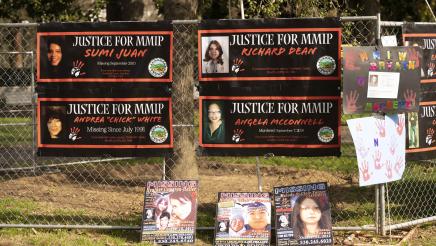 Signs recognizing victims